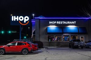 restaurant parking lot sealing
